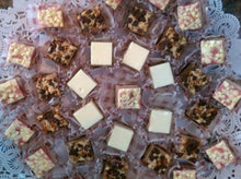 Load image into Gallery viewer, Petit Four Cheesecakes 30 pcs
